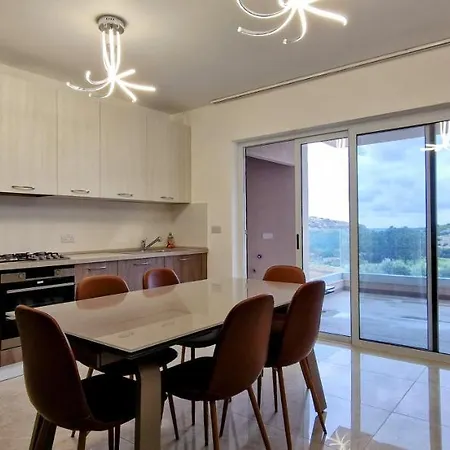 Valley View * Qrendi