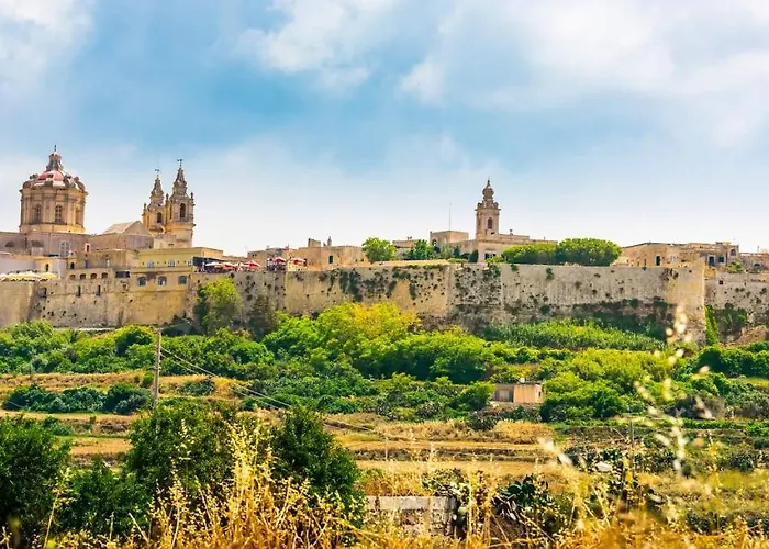 Valley View Apartment *